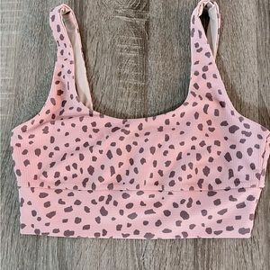 Beach Riot Sport matching set. Giraffe print. Size Large.